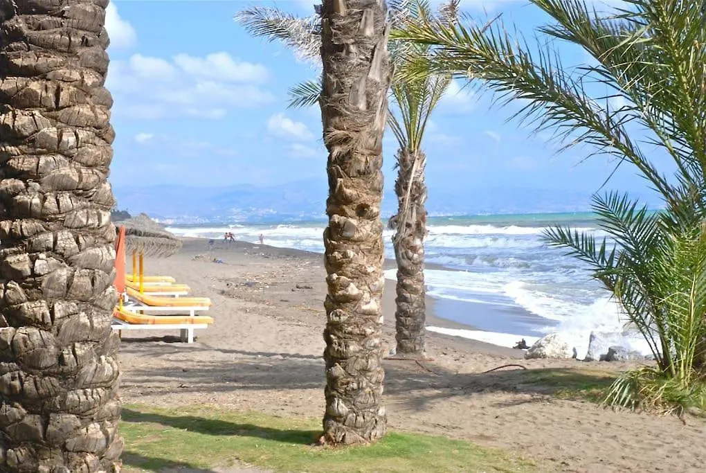Villa La Casa En La Carihuela Playa A 3 Minutos A Pie Torremolinos Spanien